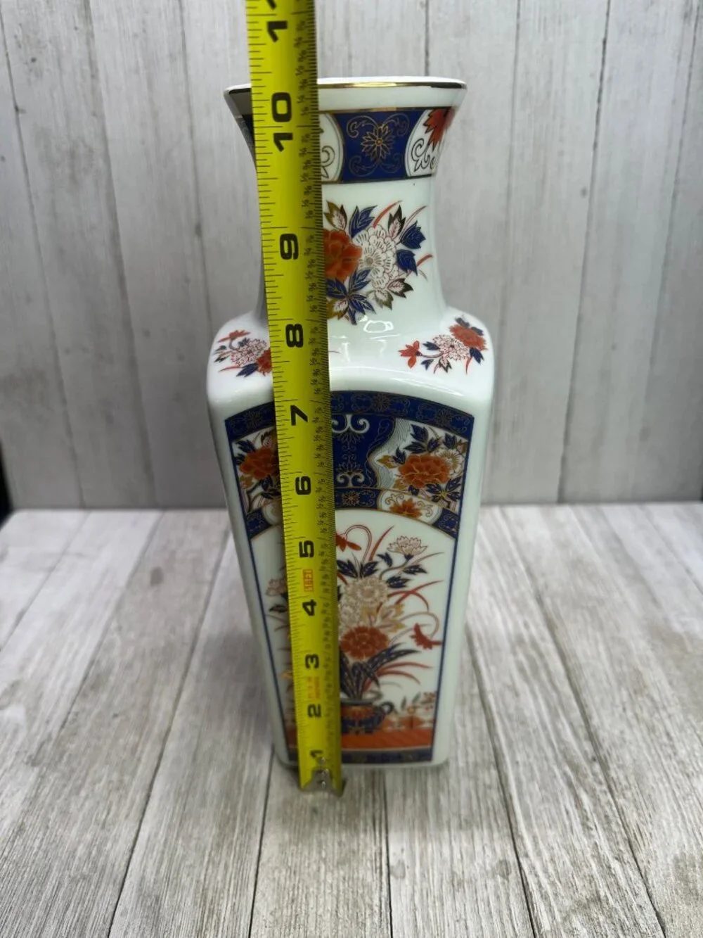Vtg Chinese Imari Style Floral Unmarked Repro Decorative Square Based Vase 10.5